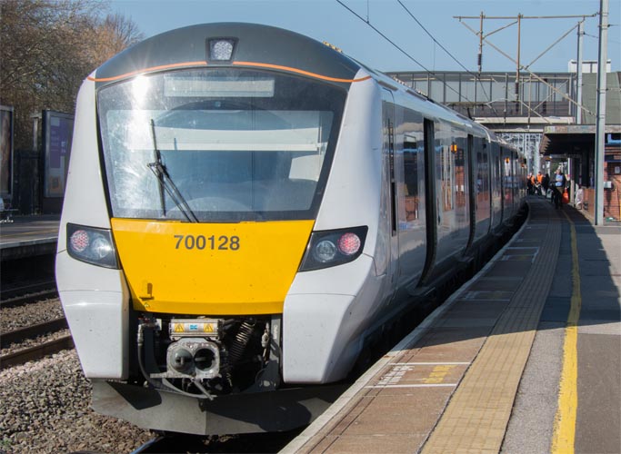 Thameslink EMU class 700128 