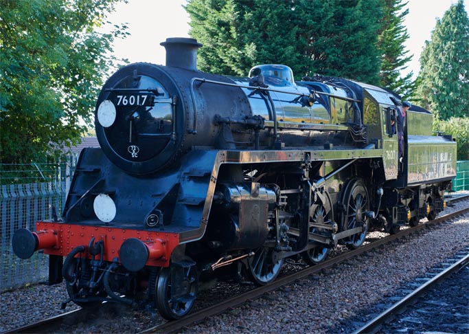 76017 at East Grinstead station runing round it train 