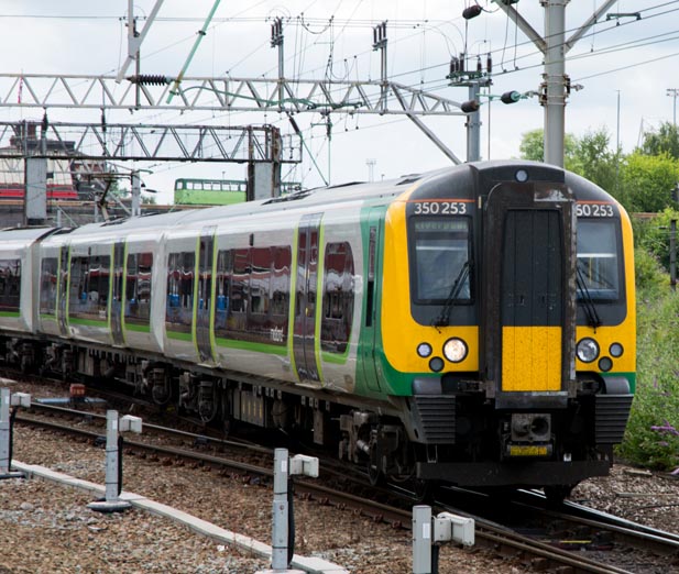 London Midland class 350 253 