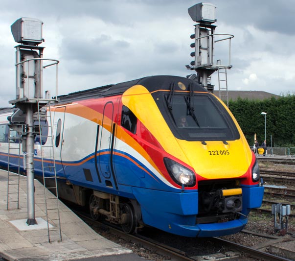 East Midlands class 222 005 