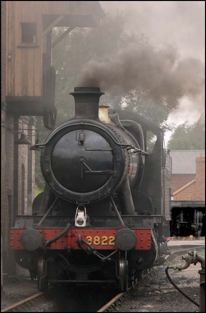3822 next to coaling stage at Ditcot 3822 next to coaling stage at Didcot