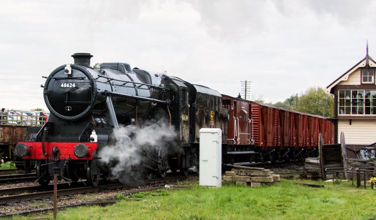 8F 2-8-0 48624  
