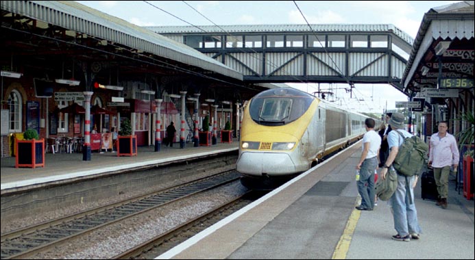 Down GNER train with one of the Erostar trainsets