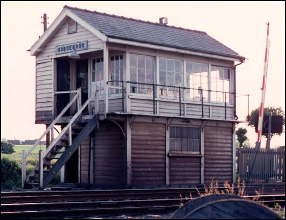 Horsemoor signal box at March 