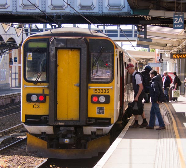 Greater Anglia class 153335 at Ipswich station Greater Anglia class 153335 at Ipswich station