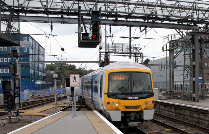 First Capital Connect 365540 comes into Kings Cross in 2008