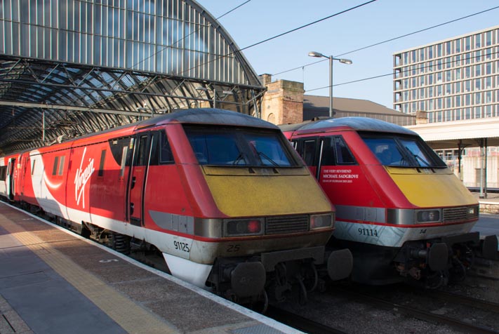 Virgin East Coast class 91125 and Class 91114 