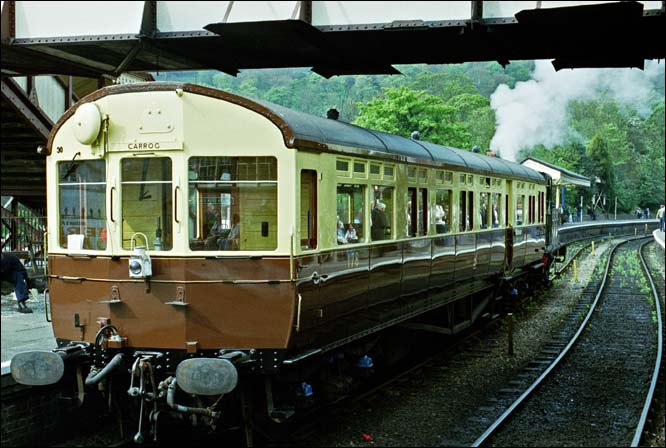 GWR GWR Auto train in Llangollen station