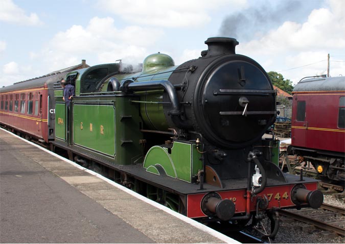 GNR N2 0-6-2 no.1744 