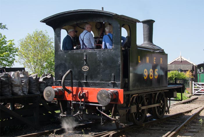 LNER Y7 0-4-0T no985 