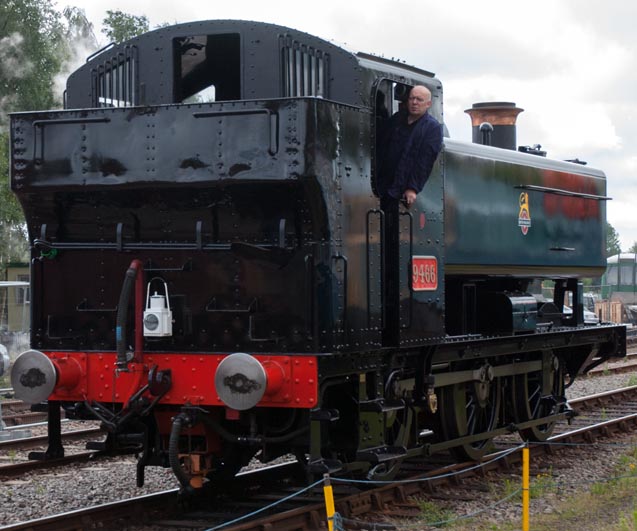 0-6-0PT 9466 backing into Derham Station 