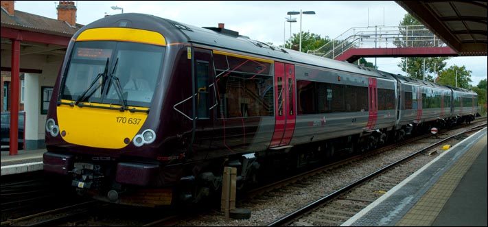 Cross Country class 170 637 at Oakham station on th 31st of August 2009