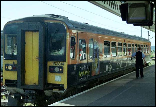 Anglia class 153314 in platform 5a at Peterborough
