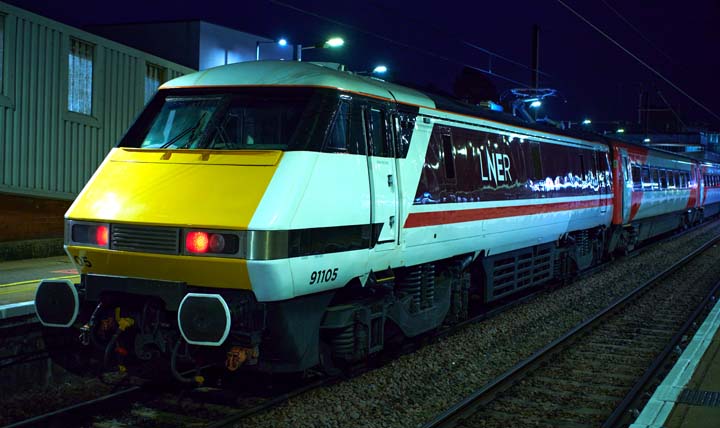 LNER class 91105 in platform 1