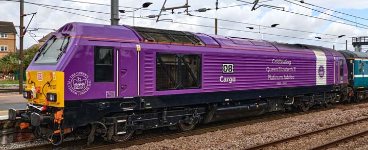 DB Cargo class 67007 