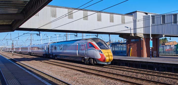 LNER Azuma 801126 into platform 3 at Peterborough station 