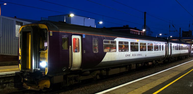 EMR Regional class 156909 in platform 1 