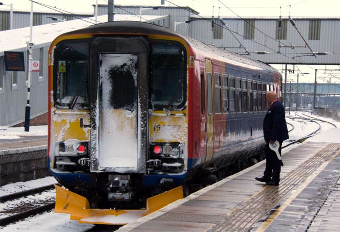 East Midlands Trains class 153 