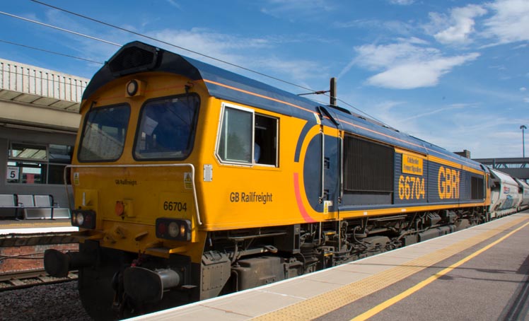 GBRf class 6674 Colchester Power signalbox 
