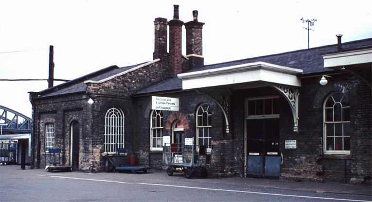Express Parcel office at Peterborough GNR station
