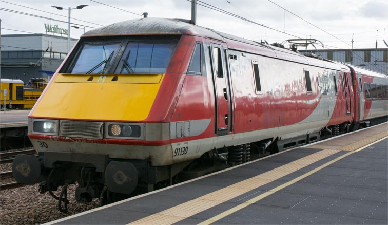 LNER class 91130 in platform 4 
