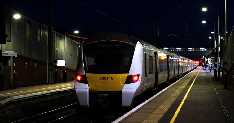 Thamelink class 700116 