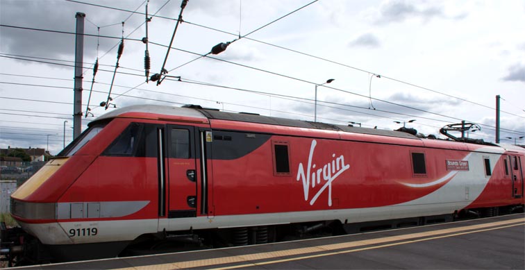 Virgin East Coast Class 91119 'Bonds Green'