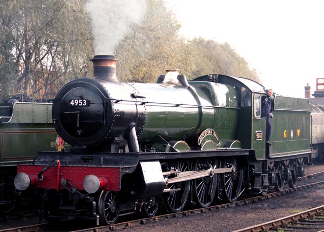 GWR Hall class no.4953 Pitchford Hall 