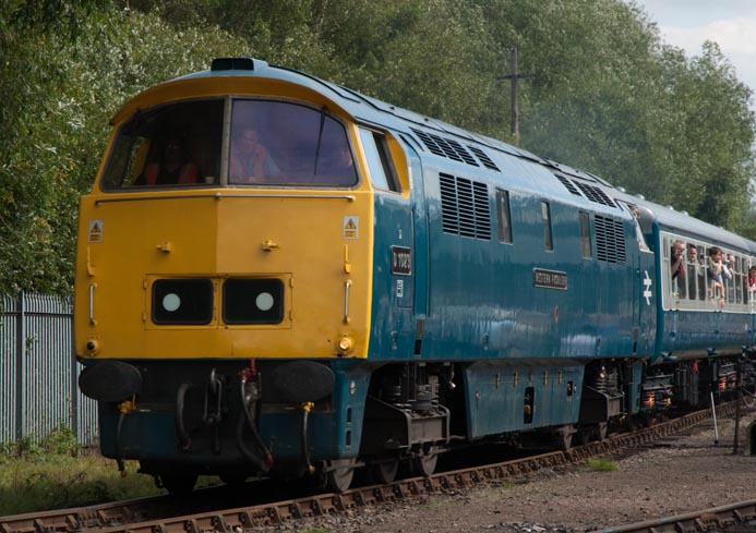 D1023 Western Fusilier at Barrow Hill