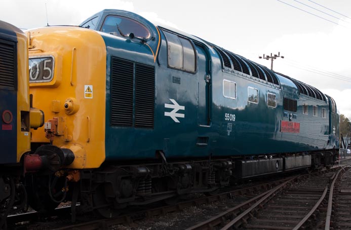 Deltic Class 55019 Royal Highland Fusilier 