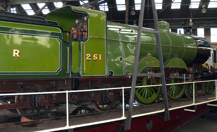 GNR 4-4-2 no.251 on the turntable at Barrow Hill GNR 4-4-2 no.251 on the turntable at Barrow Hill