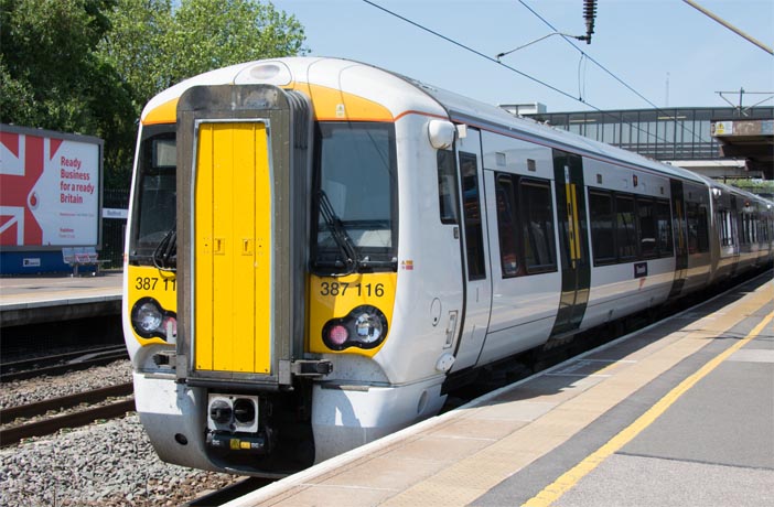 Thameslink class 387 116 at Bedford station 