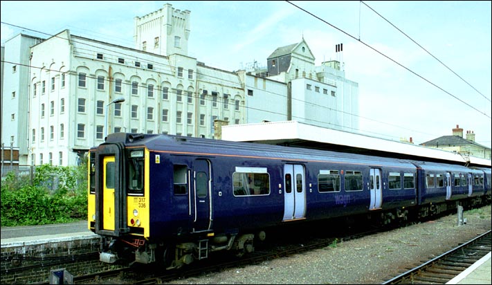 WAGN class 317 336 EMU with a train to Liverpool Street 
