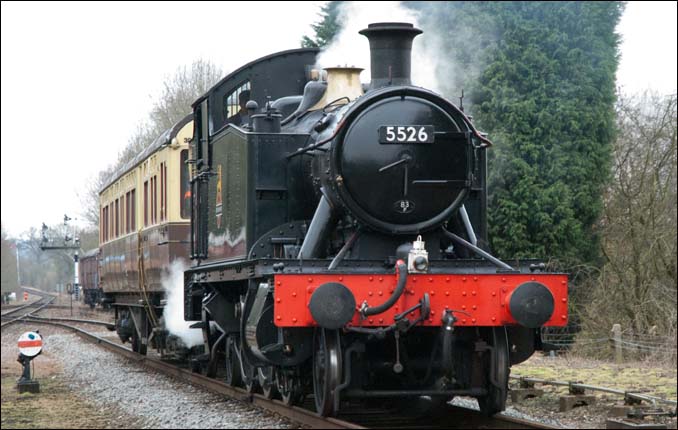 5526 with a Great Western Auto train coming into Rothley station 5526 with a Great Western Auto train coming into Rothley station