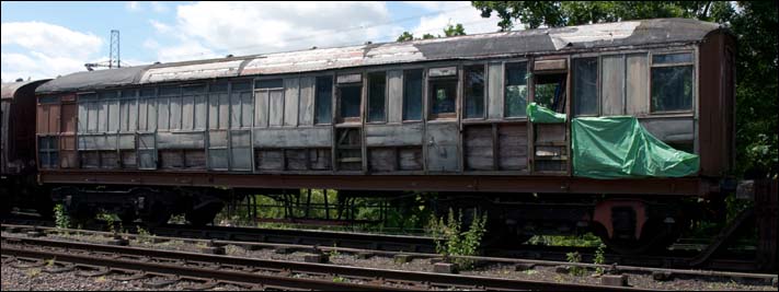  LNER BTK 62565 a brake corridor third 