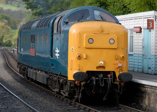 Deltic 55019 Royal Highland Fusilier light engine on the NYMR 