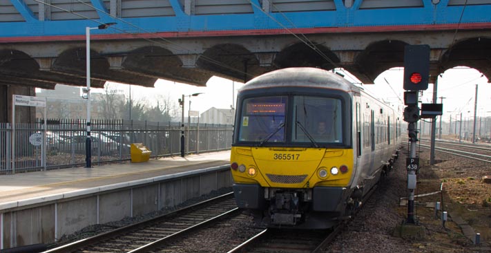Great Northern Class 365503 at Peterborough