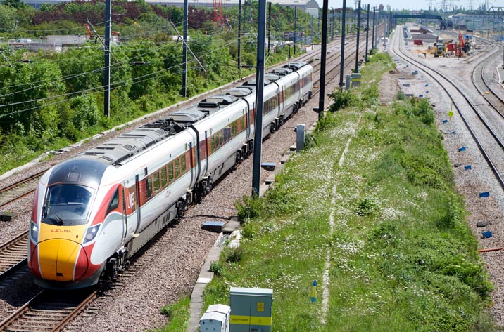  LNER down Azuma 