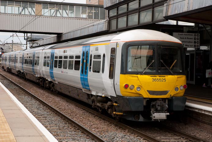 First Capital Connect class 365525