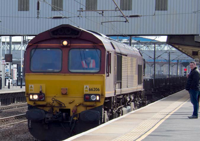 DB class 66206 on the empty steel's 
